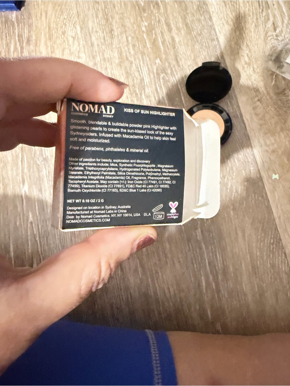 Nomad Shimmer Highlighter – Peach Champagne Glow - Picture 3 of 5